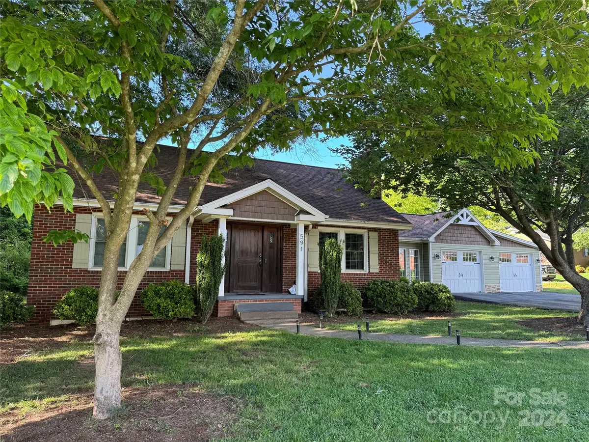 591 1st Avenue Drive Se, Taylorsville, NC 28681 - Image #1