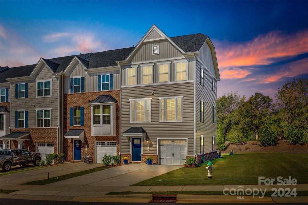 2514 Grantham Place Drive, Fort Mill, SC 29715 BHGRE