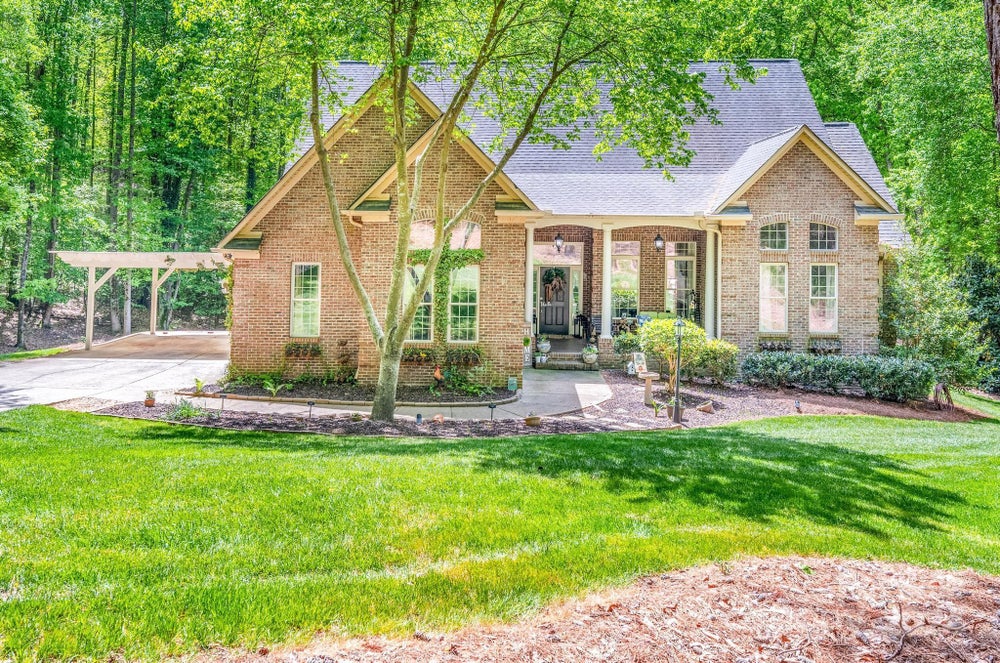131 Sierra Woods Drive, Troutman, NC 28166 BHGRE