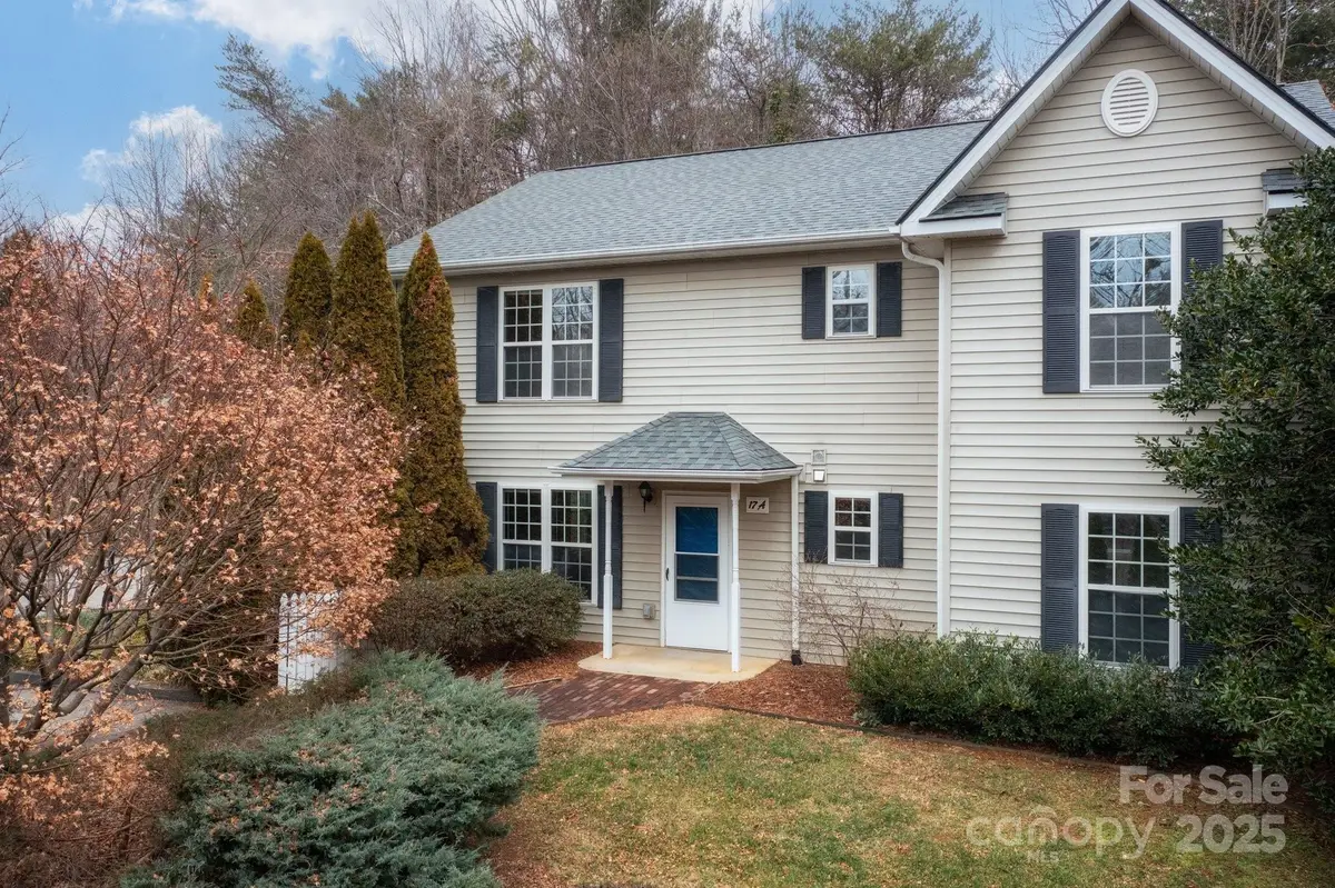17 Campground Road, Asheville, NC 28805 - Image #1