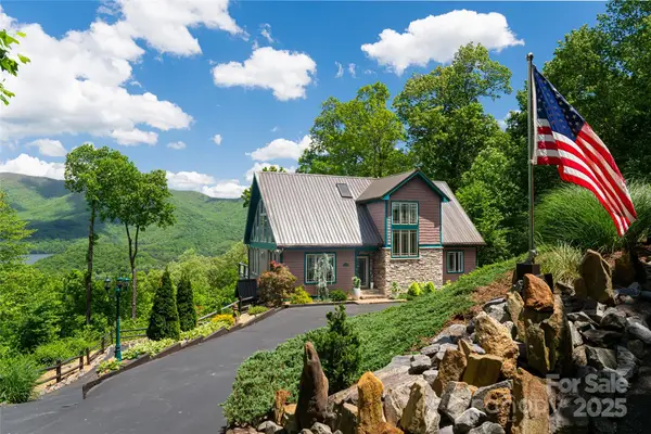 1 Wood Haven Lane, Black Mountain, NC 28711