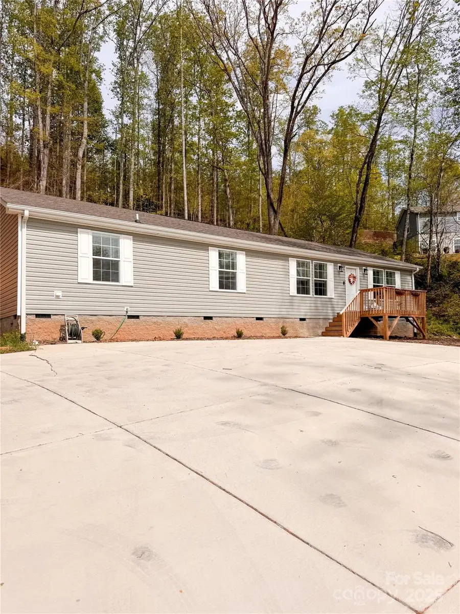15 Luther Woods Drive, Candler, NC 28715 - #2