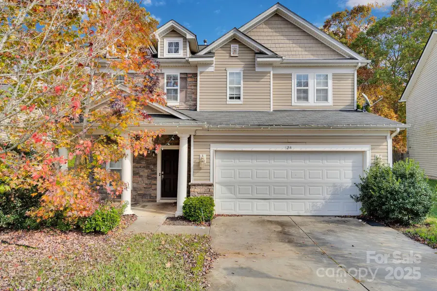 8214 Deodora Cedar Lane, Charlotte, NC 28215 - Image #2