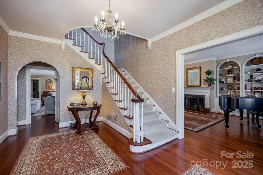 211 W Liberty Street, Winnsboro, SC 29180 - #3