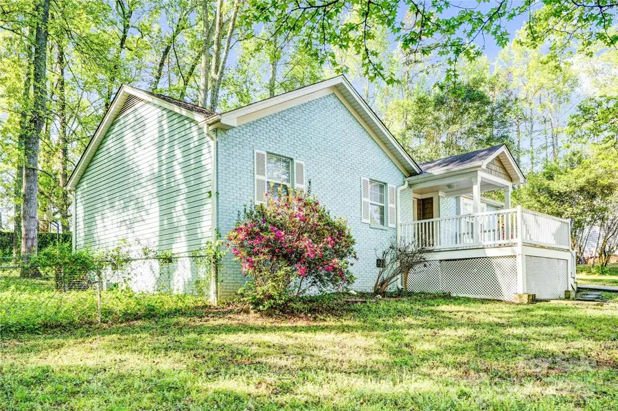 6628 Cool Water Court, Charlotte, NC 28215 - Image #3