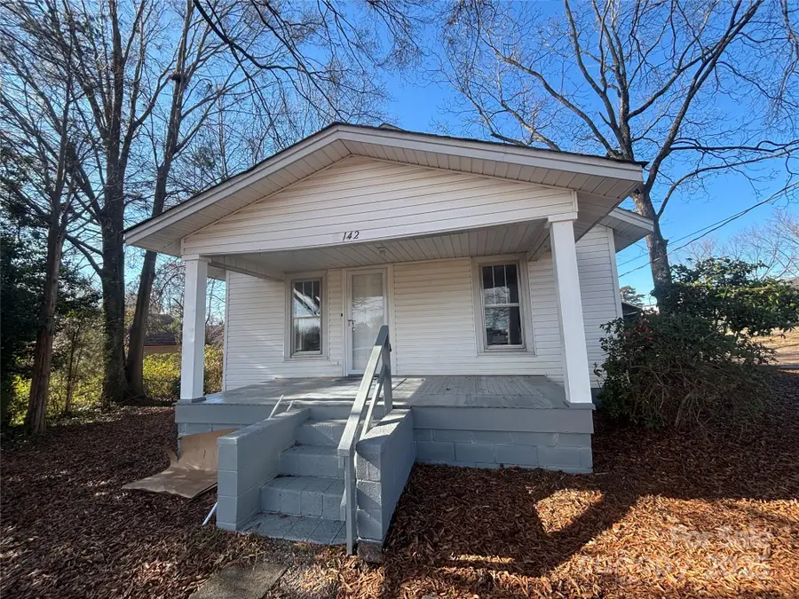 142 26th Street Sw, Hickory, NC 28602 - Image #2
