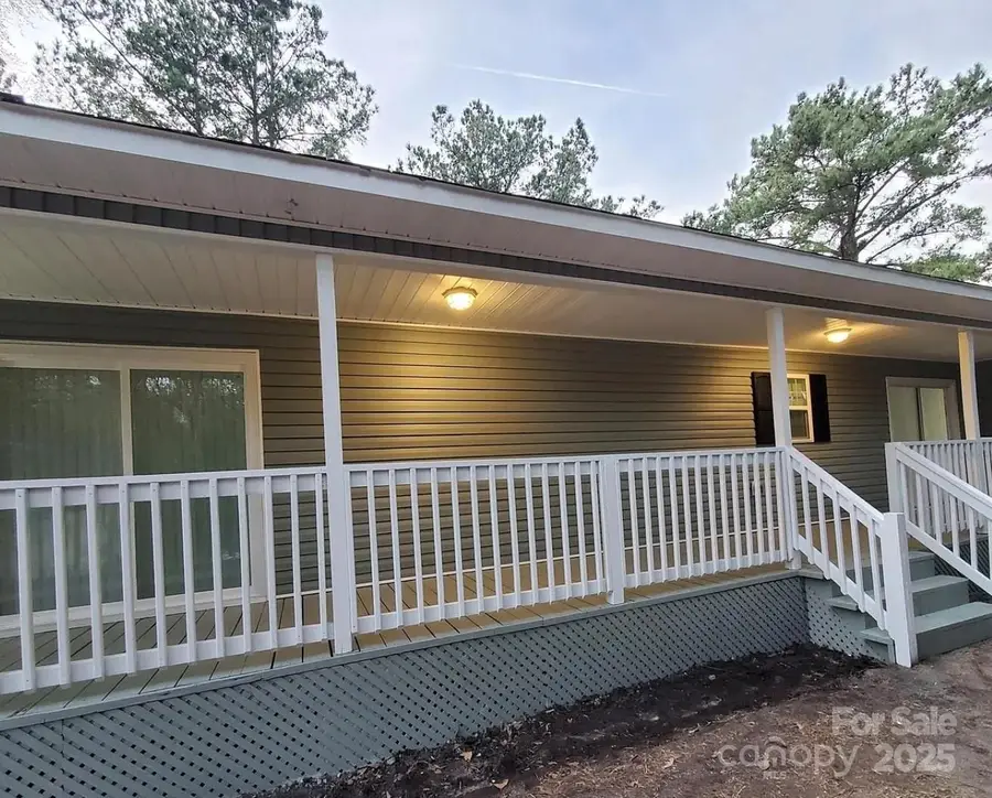 118 Malloy Street, Red Springs, NC 28377 - Image #3