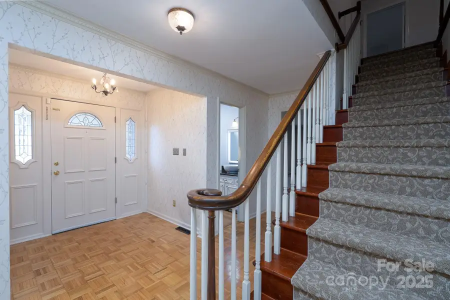 758 Williamsburg Drive Ne, Concord, NC 28025 - Image #3