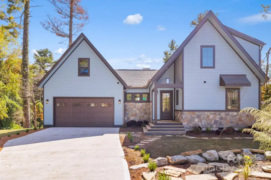 154 Osceola Road, Hendersonville, NC 28739 - Image #3