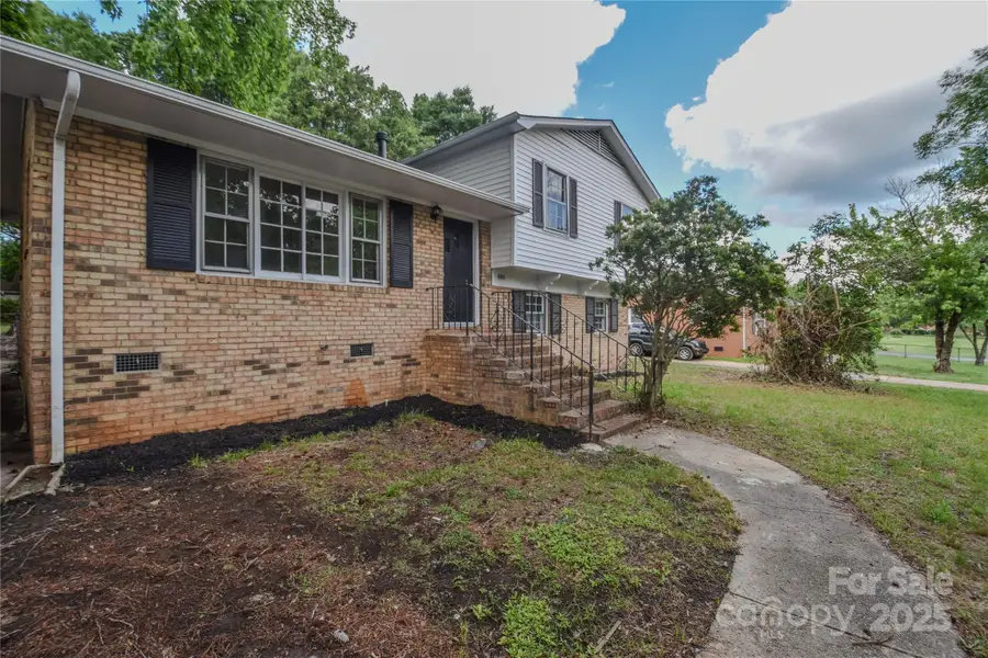 6921 Idlewild Road, Charlotte, NC 28212 - Image #2