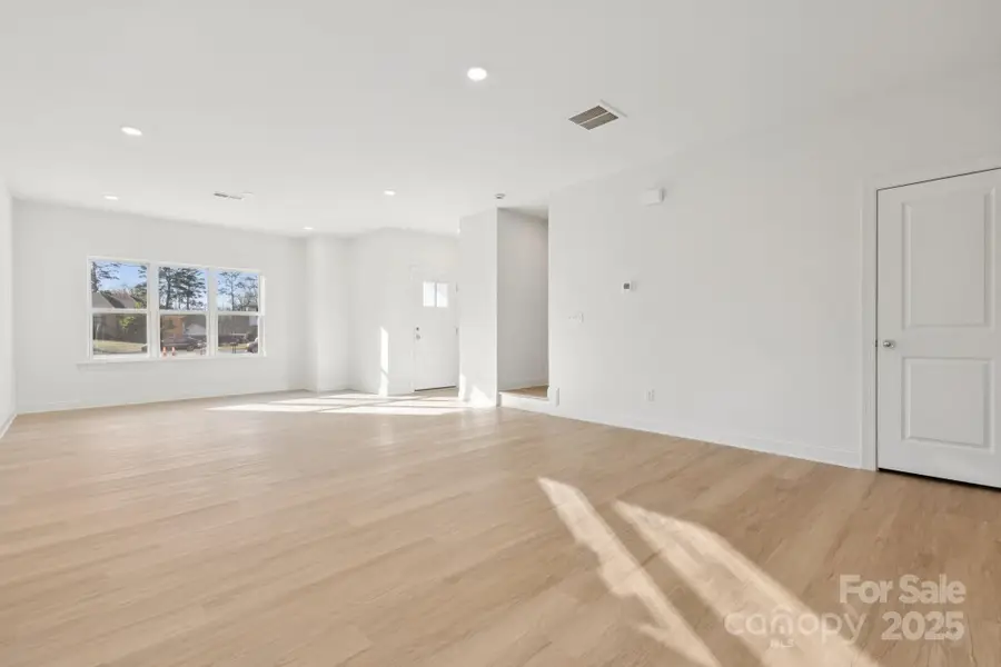 5403 Toano Road, Charlotte, NC 28215 - Image #3