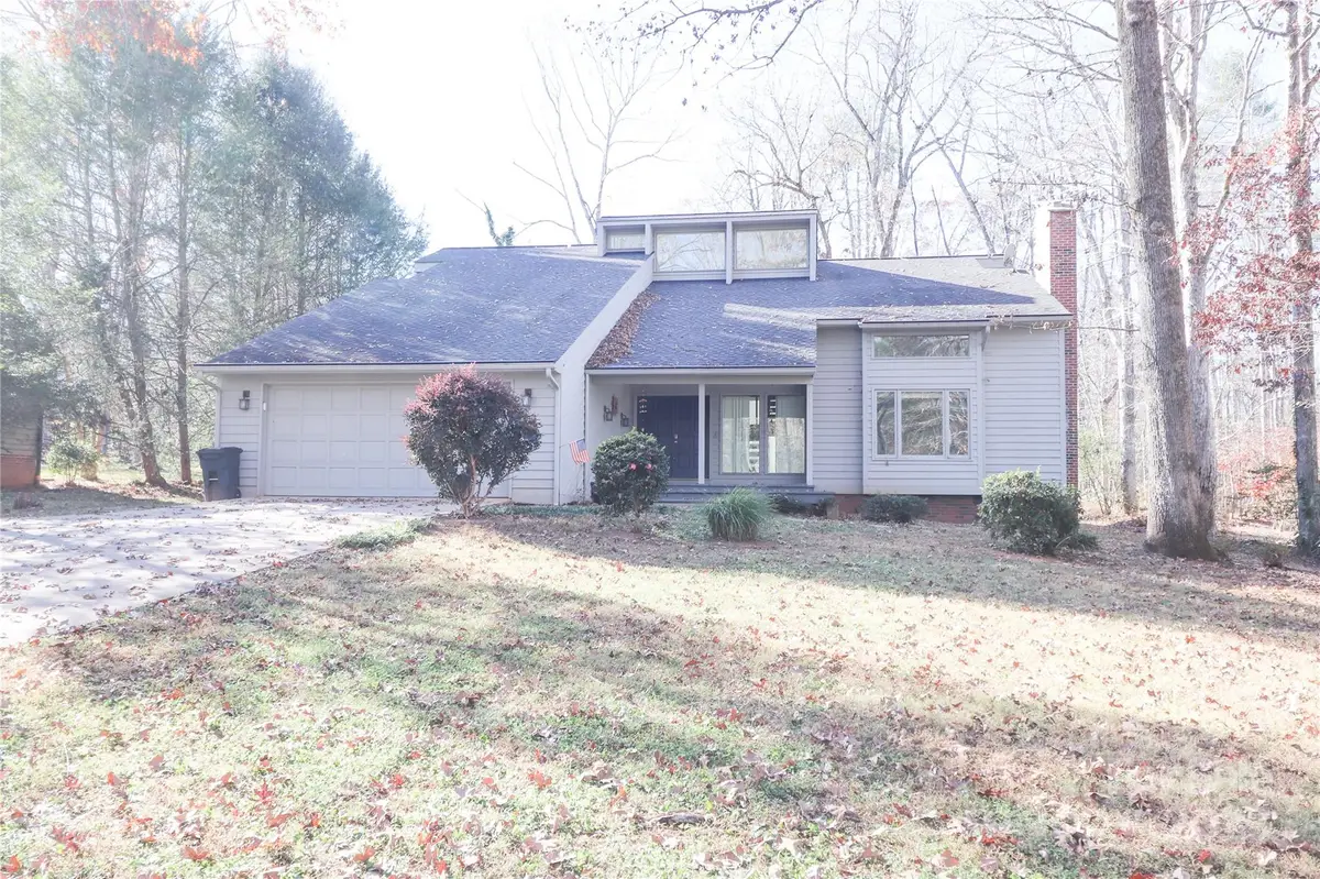 107 Woodsway Lane, Morganton, NC 28655 - Image #1
