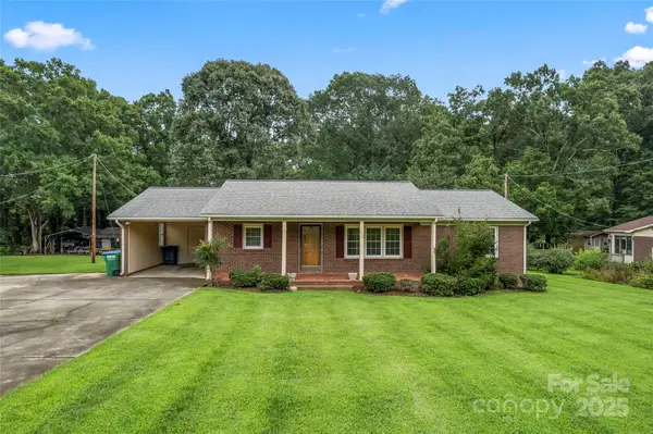 320 Forest Park Drive, Denton, NC 27239