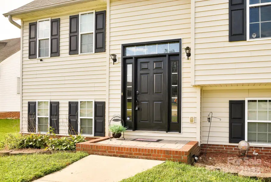 135 Winding Creek Road, Mocksville, NC 27028 - Image #2