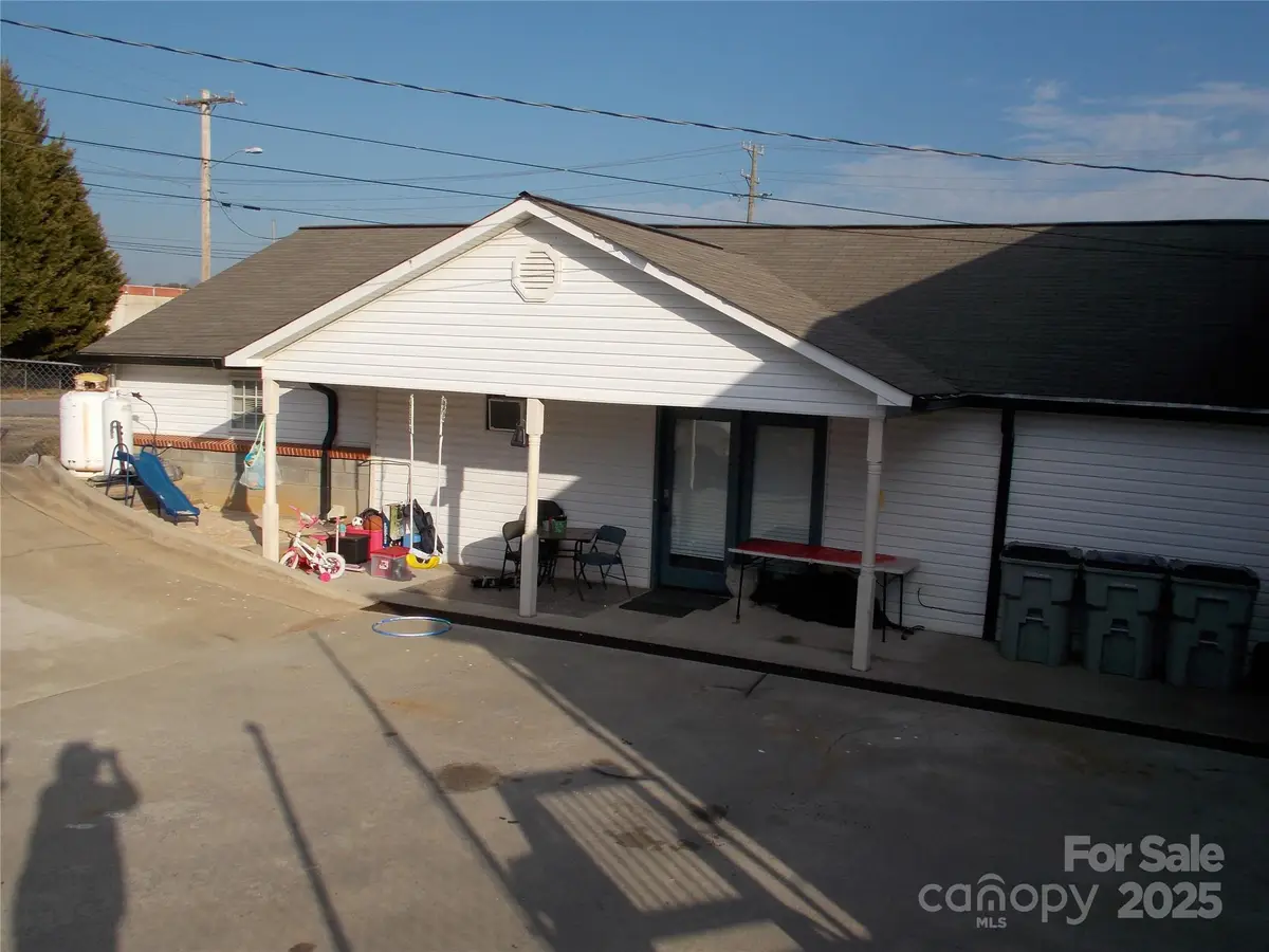 1317 &1319 Main Street Nw, Lenoir, NC 28645 - Image #1