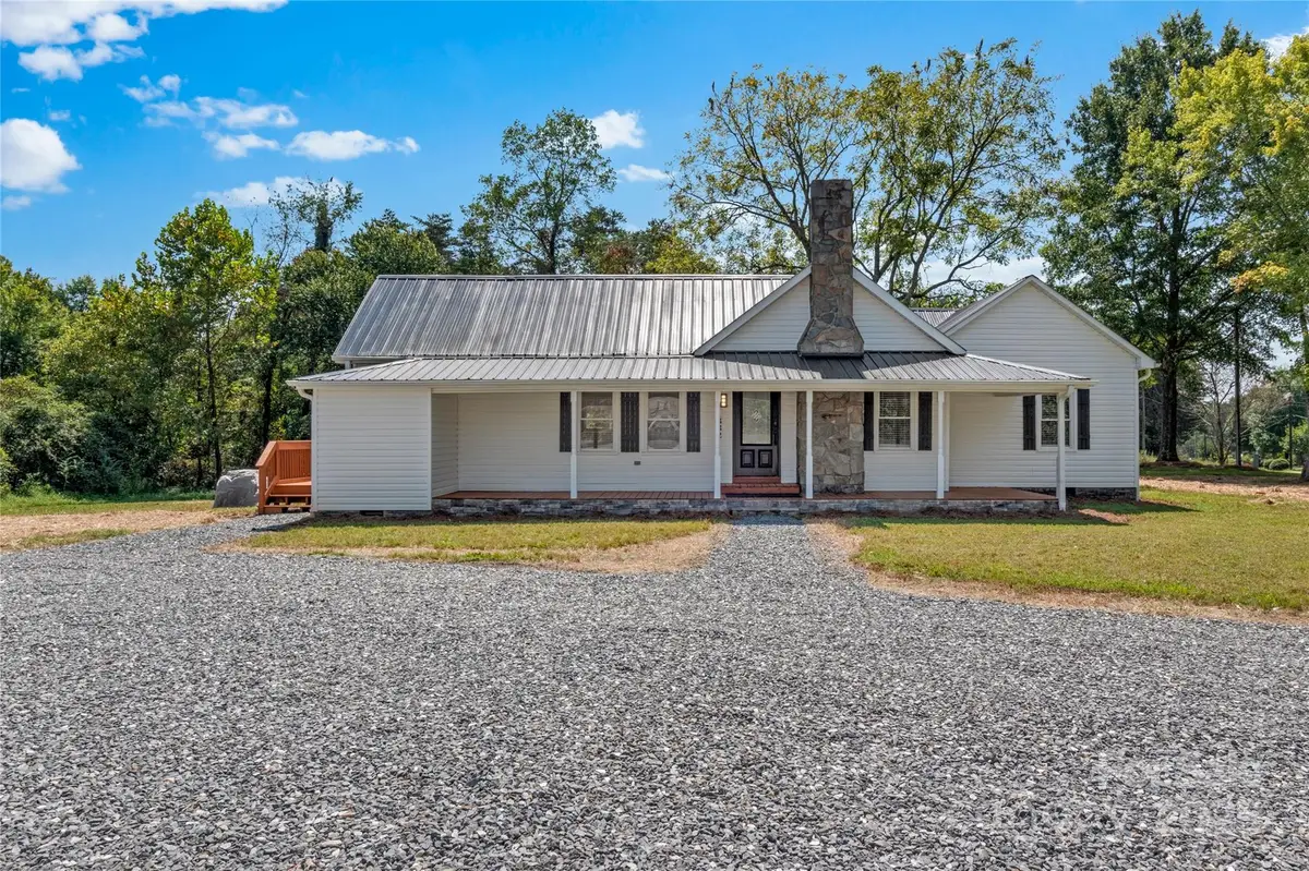 1332 Union Cross Church Road, Yadkinville, NC 27055 - #1