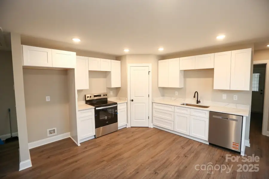 2653 Brady Avenue, Kannapolis, NC 28083 - Image #2