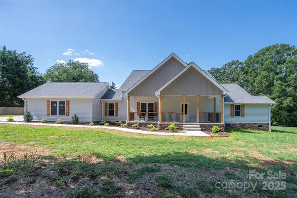 214 Park Avenue, Mocksville, NC 27028