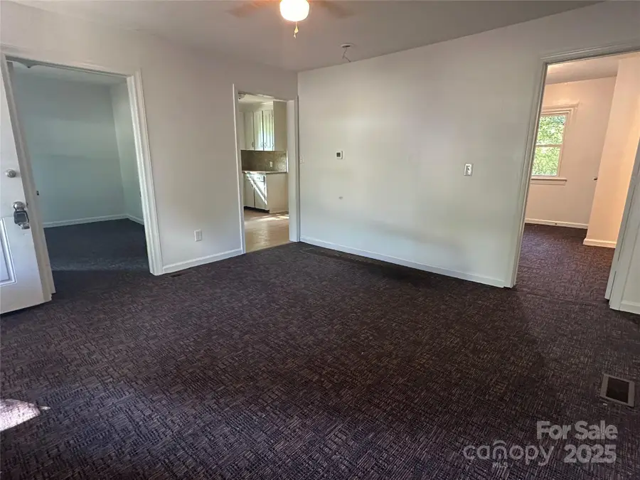 725 Ontario Street, Winston Salem, NC 27105 - Image #3