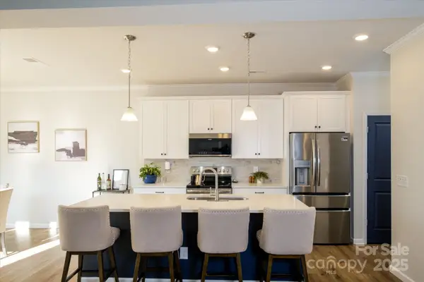 8119 Merryvale Lane, Charlotte, NC 28214