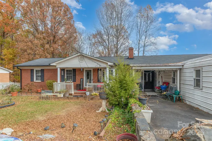 202 Newbold Street, Lincolnton, NC 28092 - Image #2