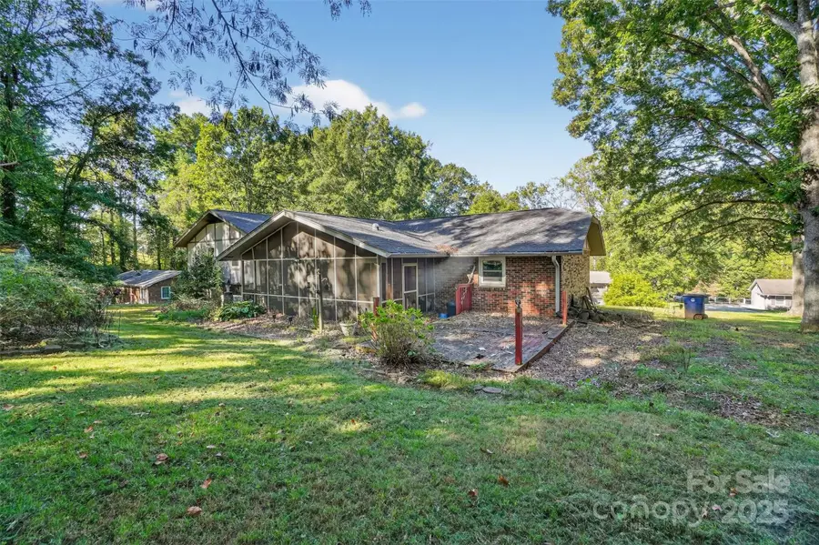 510 4th Avenue Ne, Conover, NC 28613 - Image #3
