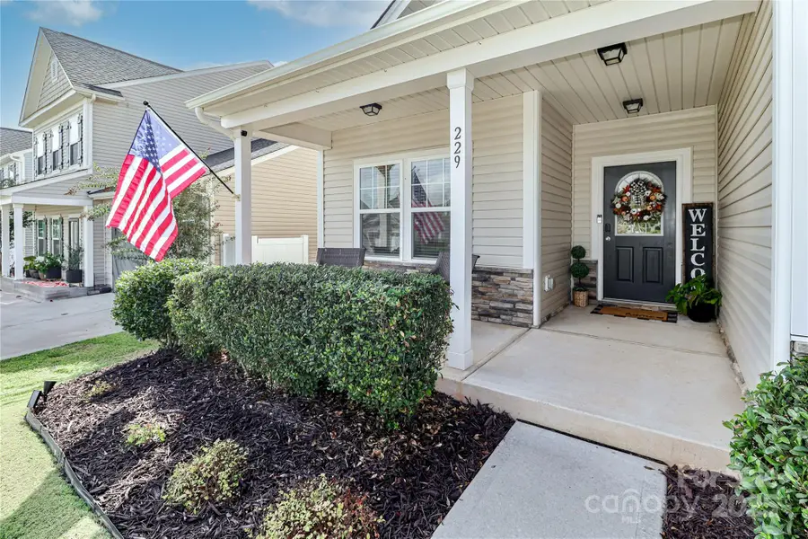 229 Fesperman Circle, Troutman, NC 28166 - Image #2