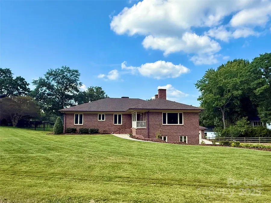 1419 Stoneyridge Drive, Charlotte, NC 28214 - Image #3