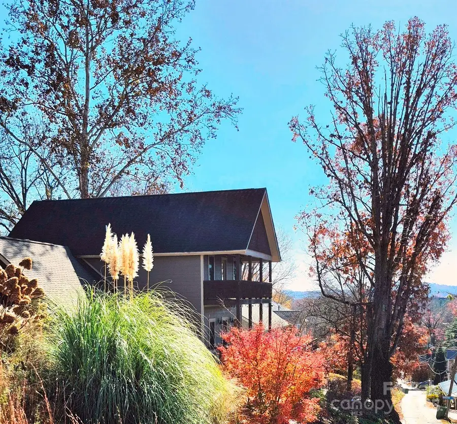71 Mclain Street, Asheville, NC 28803 - Image #3