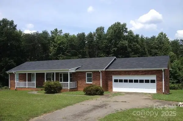 4445 Mecum Road, Walkertown, NC 27051