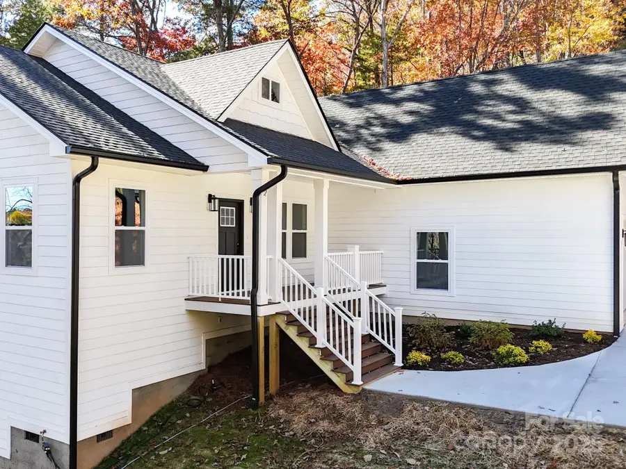 2 Caroline Drive, Horse Shoe, NC 28742 - Image #3