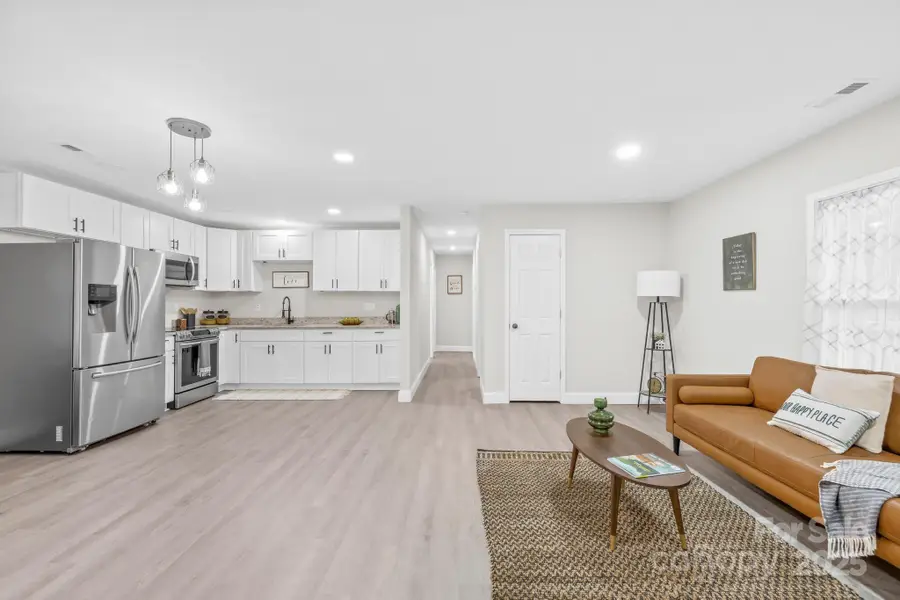 404 Guinn Street, Clover, SC 29710 - Image #2