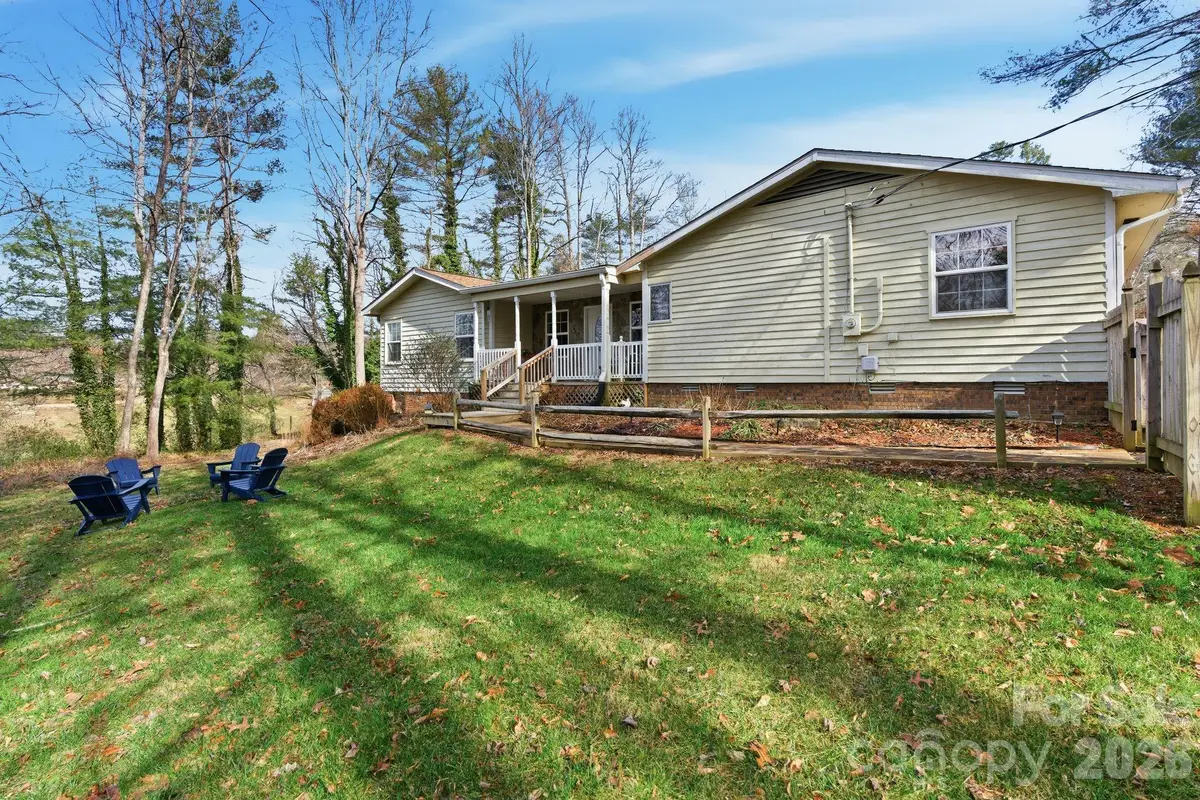 72 Lacey Lane, Hendersonville, NC 28739 - Image #1