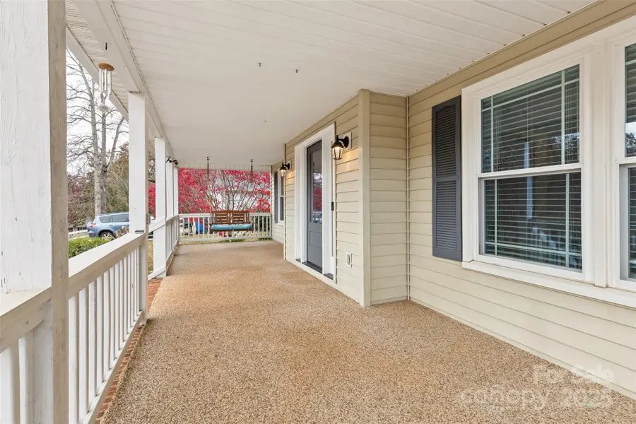 3233 6th Avenue Ne, Conover, NC 28613 - Image #3