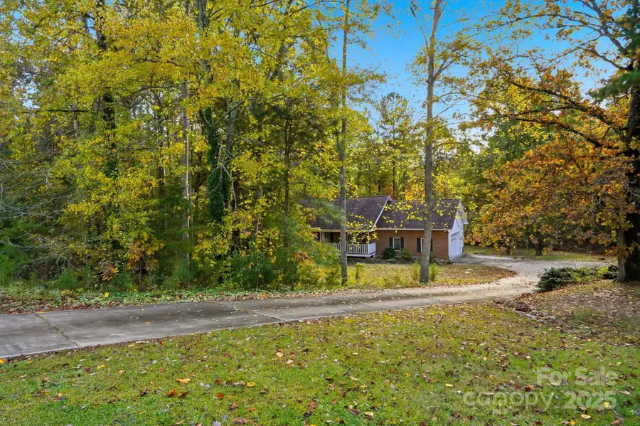 2455 Old Pond Drive, Lincolnton, NC 28092 - Image #2
