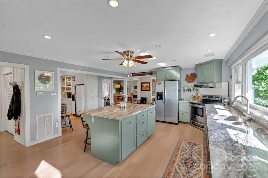 7 Hearthstone Lane, Landrum, SC 29356 - Image #2