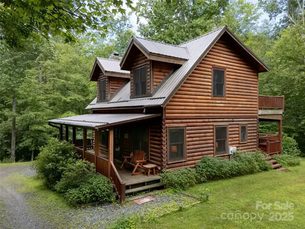 901 Mile High Lake Road, West Jefferson, NC 28694