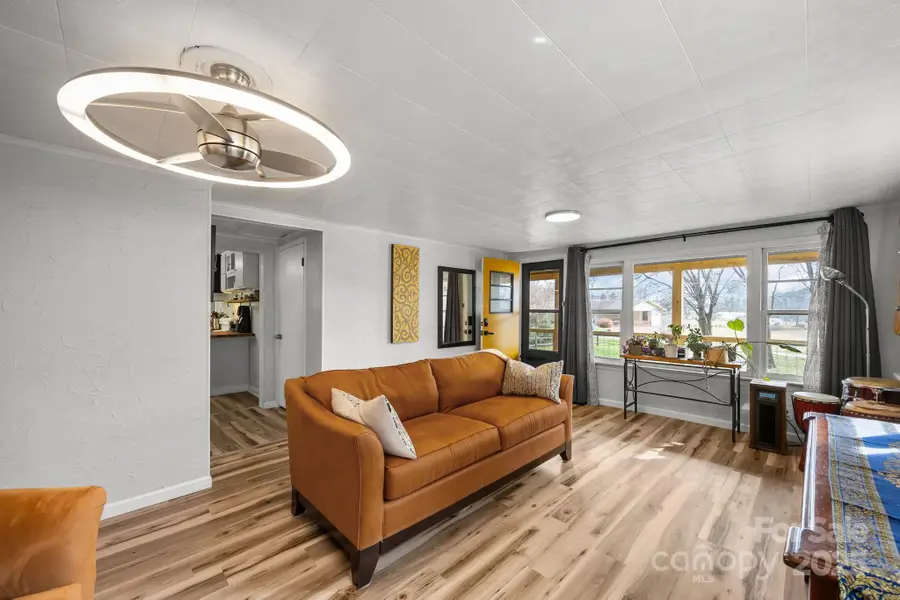 731 Don Felmet Road, Marshall, NC 28753 - Image #2