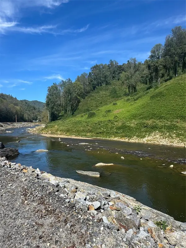 TBD Us 19w Highway, Burnsville, NC 28714