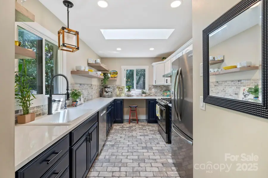 300 Wilson Drive, Brevard, NC 28712 - Image #3