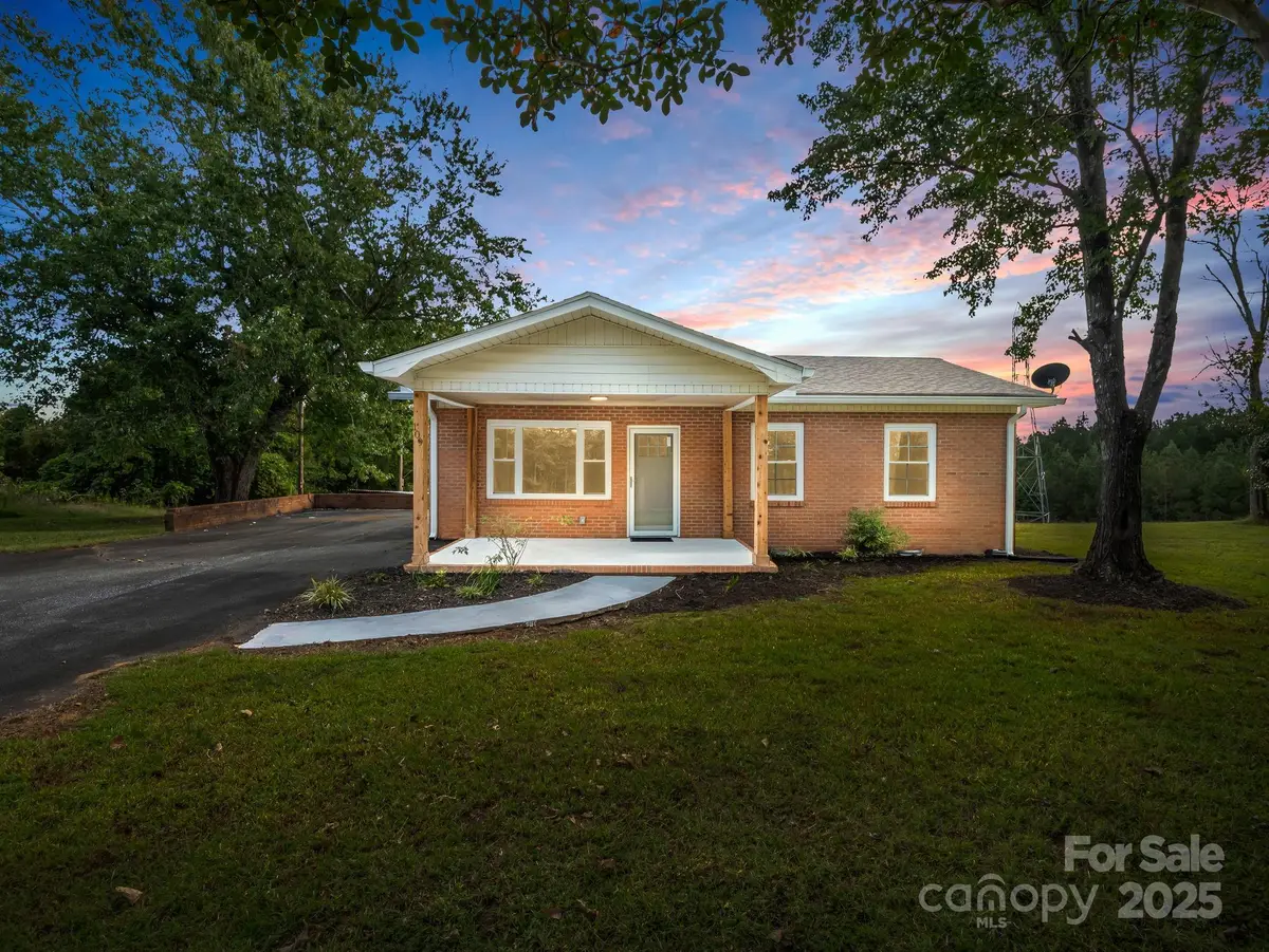109 Avery Drive, Forest City, NC 28043 - Image #1