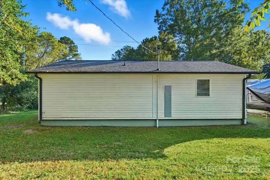 414 E Church Street, Dallas, NC 28034 - Image #2