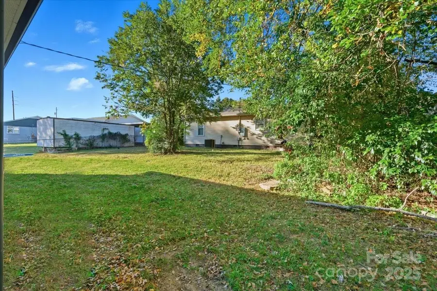 414 E Church Street, Dallas, NC 28034 - Image #3