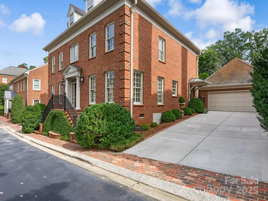 2149 Rolston Drive, Charlotte, NC 28207 - Image #2