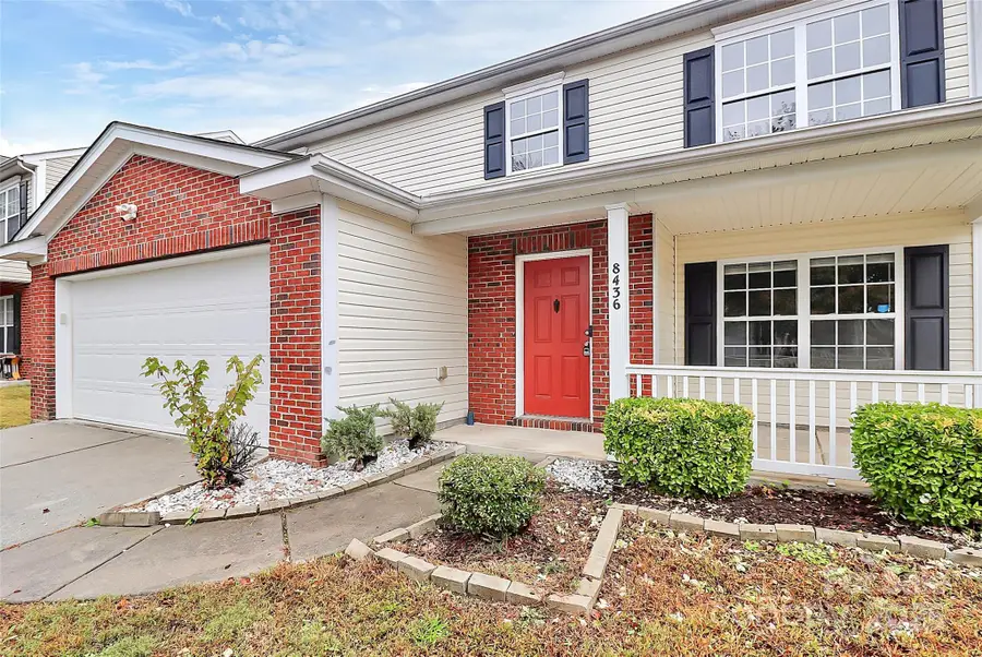 8436 Redding Glen Avenue, Charlotte, NC 28216 - Image #2