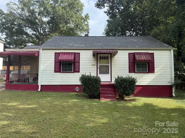 2618 Roslyn Avenue, Charlotte, NC 28208