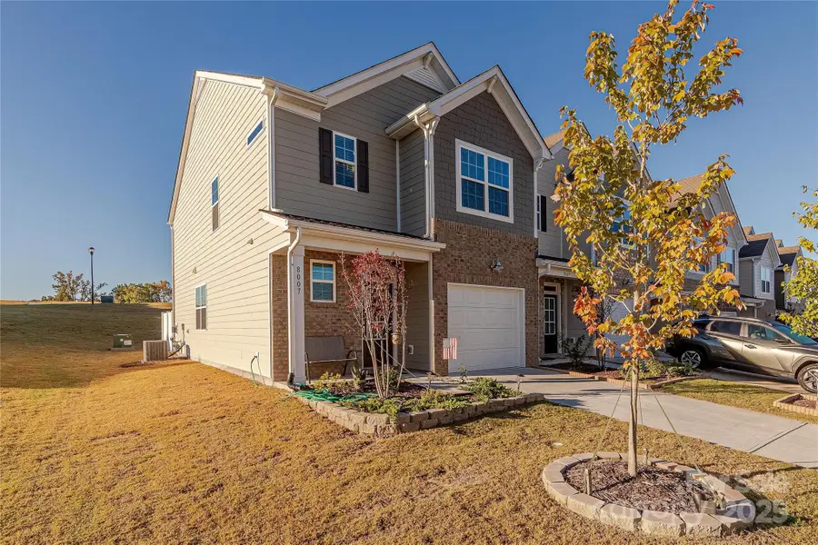 8007 Scarlet Maple Lane, Tega Cay, SC 29708 - Image #2