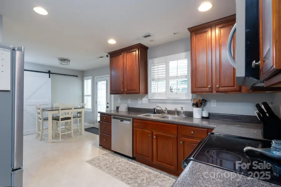 7644 W Berkeley Road, Denver, NC 28037 - Image #2