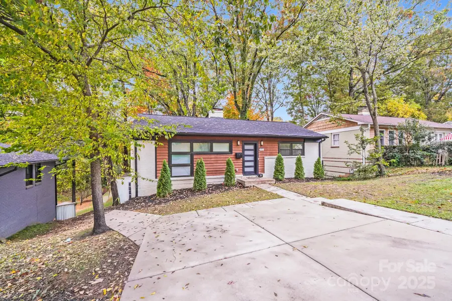 4910 Valley Stream Road, Charlotte, NC 28209 - Image #3