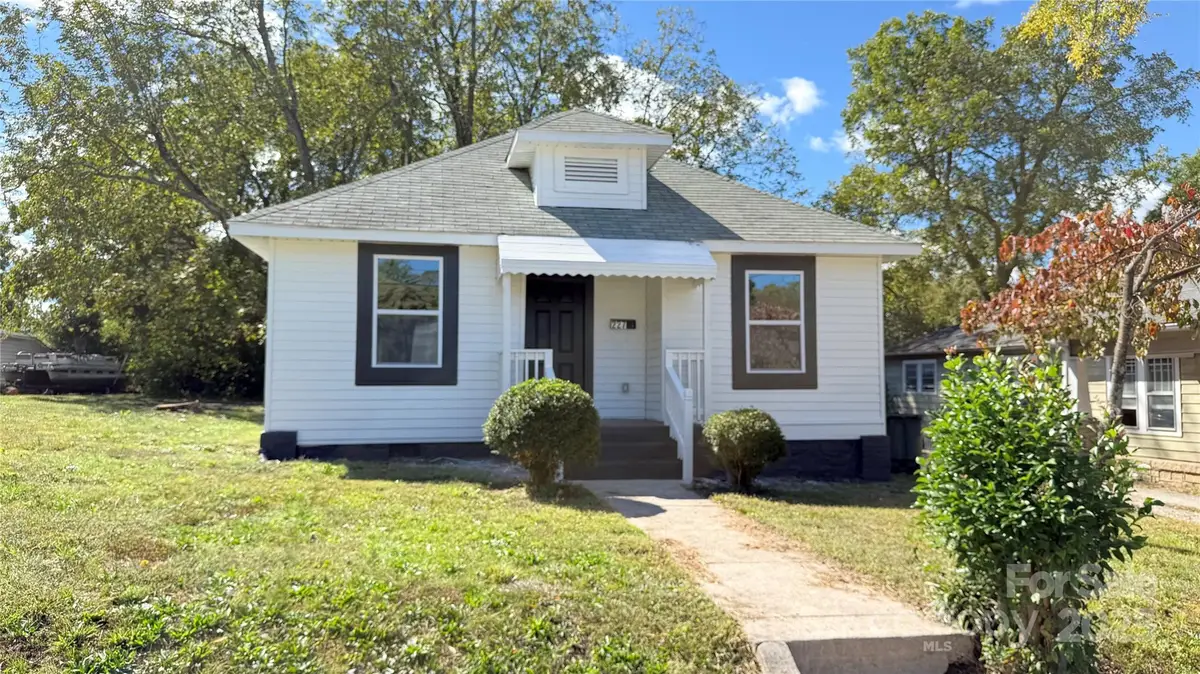 227 W 11th Street, Salisbury, NC 28144 - Image #1